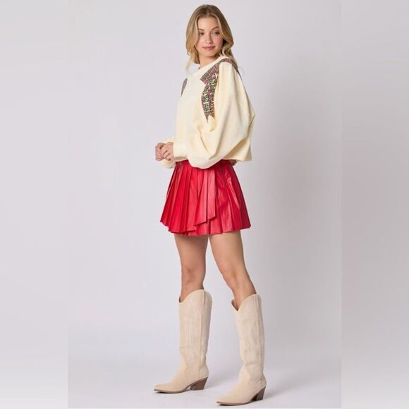 928. PLEATED RED SKIRT- faux leather, built-in shorts! - Picture 2 of 9